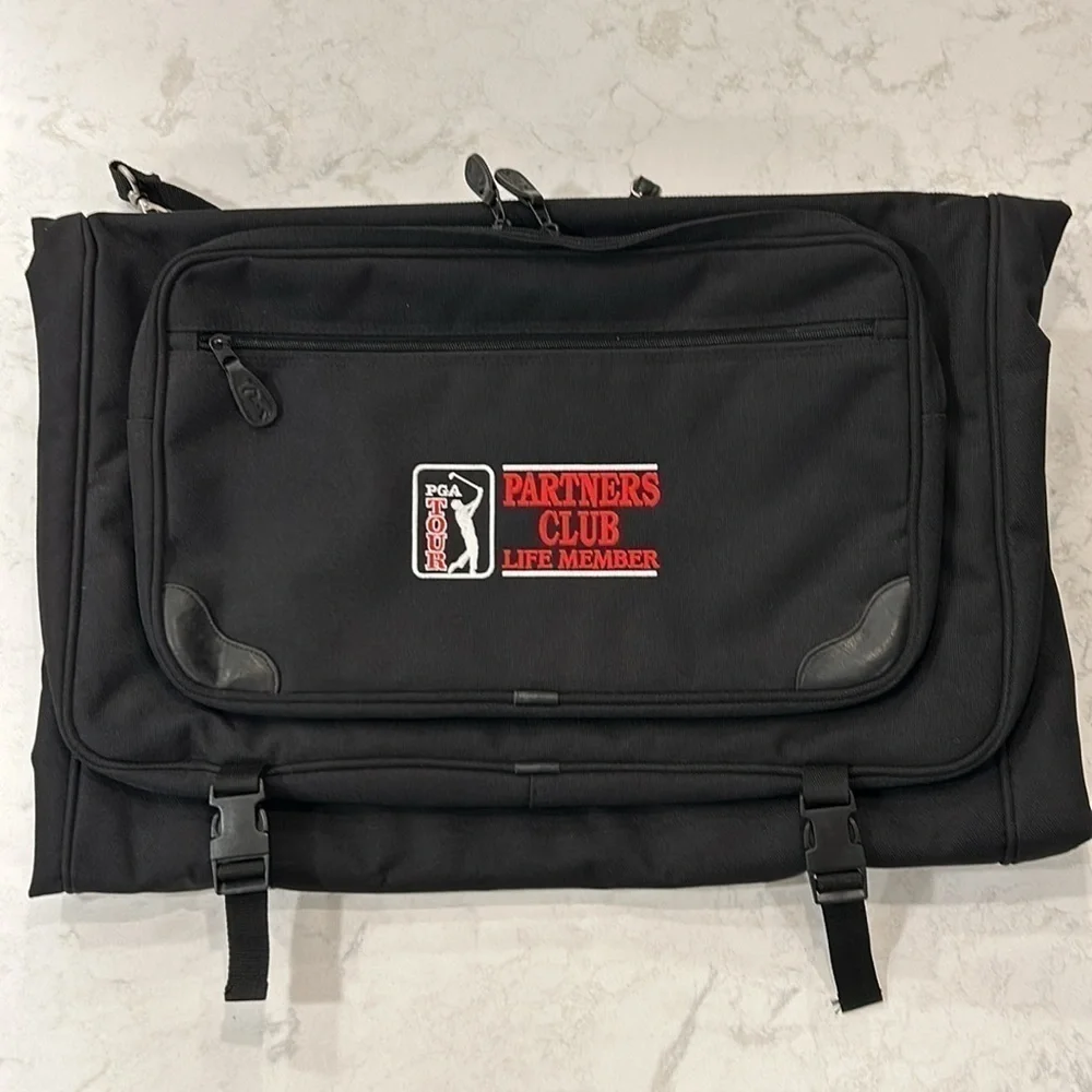 PGA Tour Golf Partners Club Life Member Travel Suit Shoulder Garment Carry Bag
